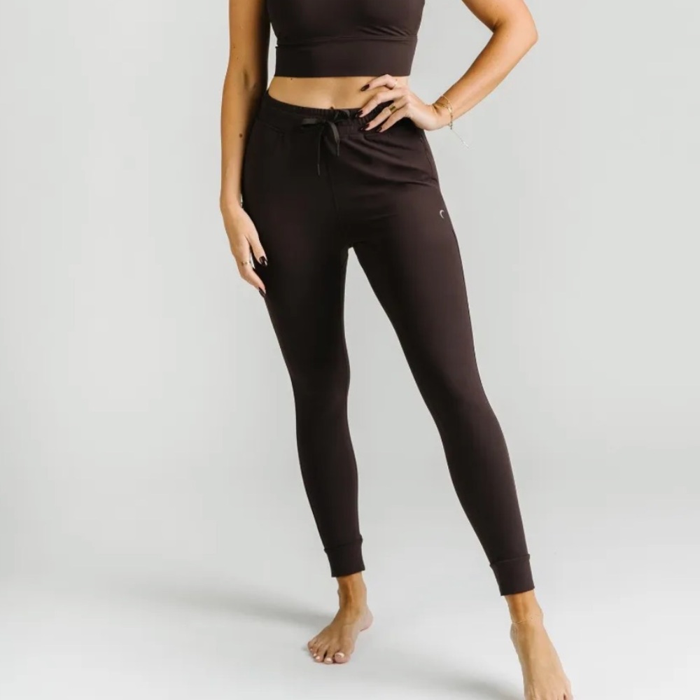 ZYIA Confluence Jogger Pants